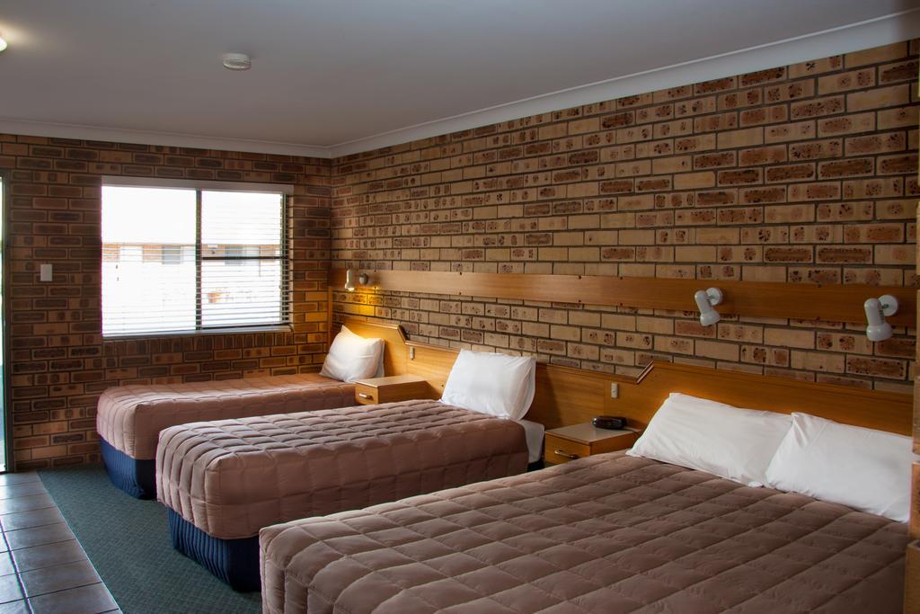 Mid Town Inn Наррабрай Номер фото